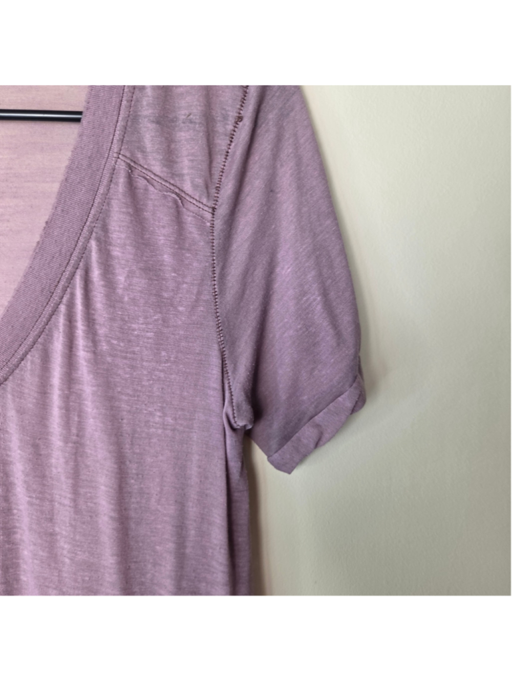 Women's We The Free Short Sleeve V-Neck Tee, Purple, Size XS - Picture 5 of 8